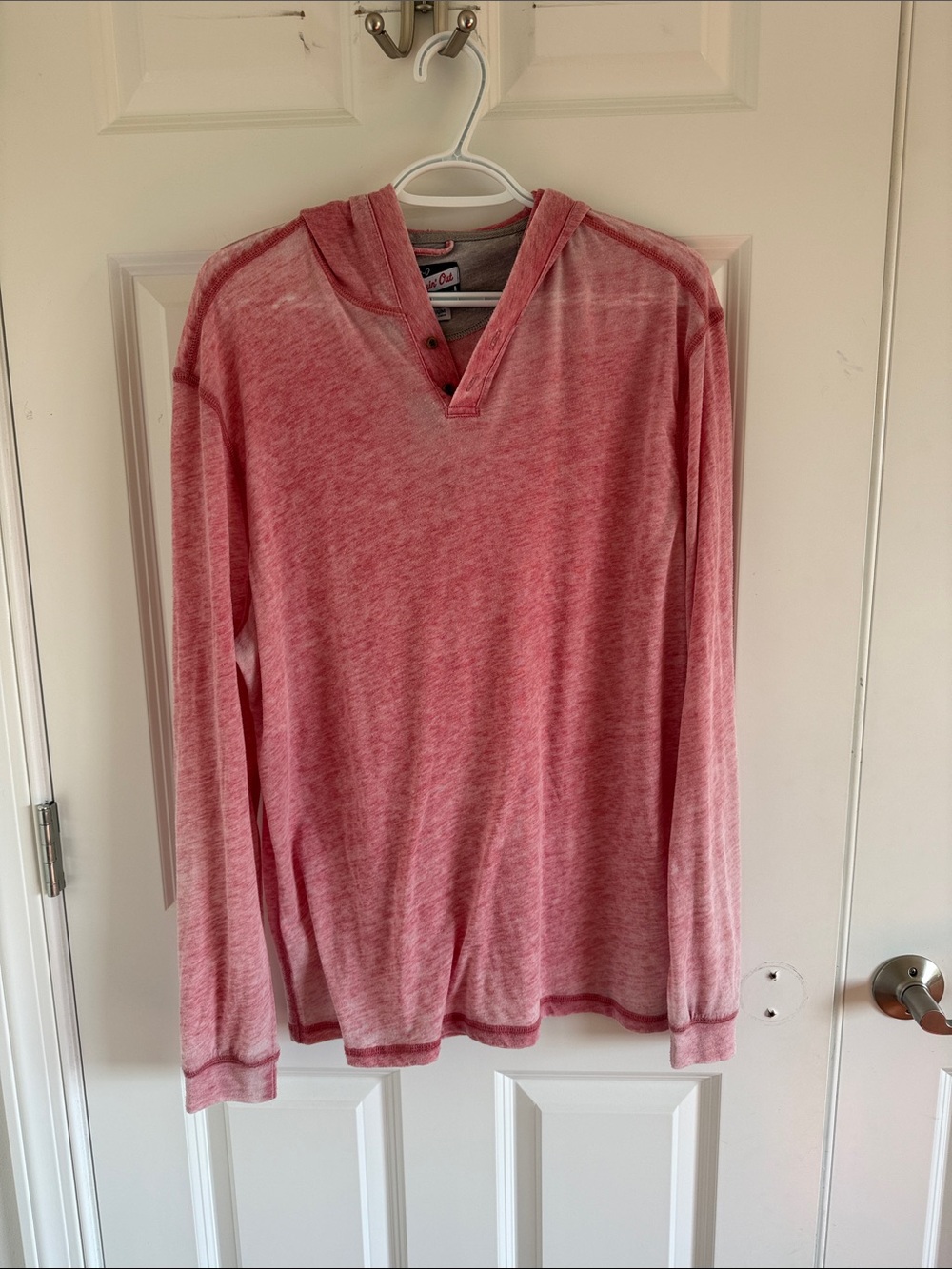 johnnie - O Hangin' OutLightweight Pink Hooded Shirt Medium